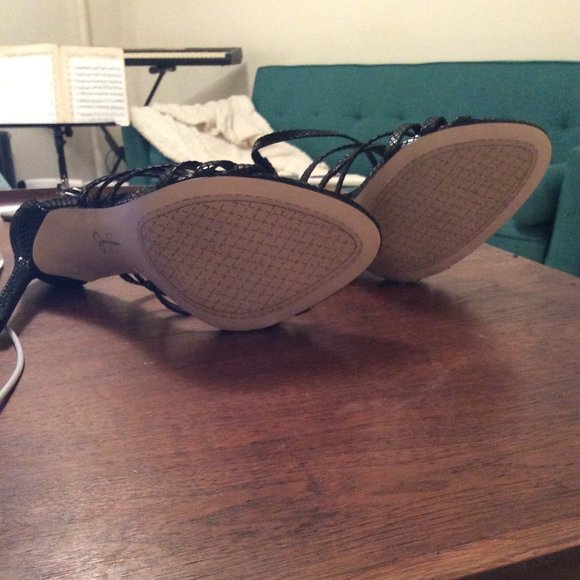 Jessica Simpson Zelta Sandals - Picture 4 of 4